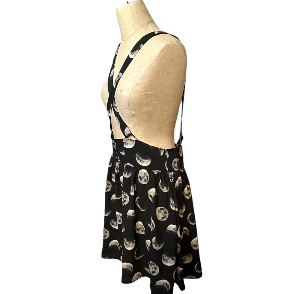 Hot Topic Moon Phases Suspender Skater Skirt Black White Women’s Size Large - Picture 2 of 5